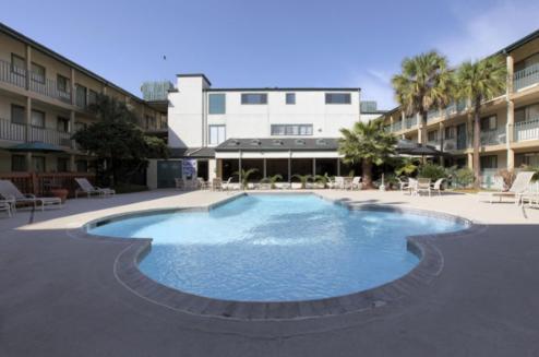 Amerihome Inn & Suites Houston Airport North Exterior foto